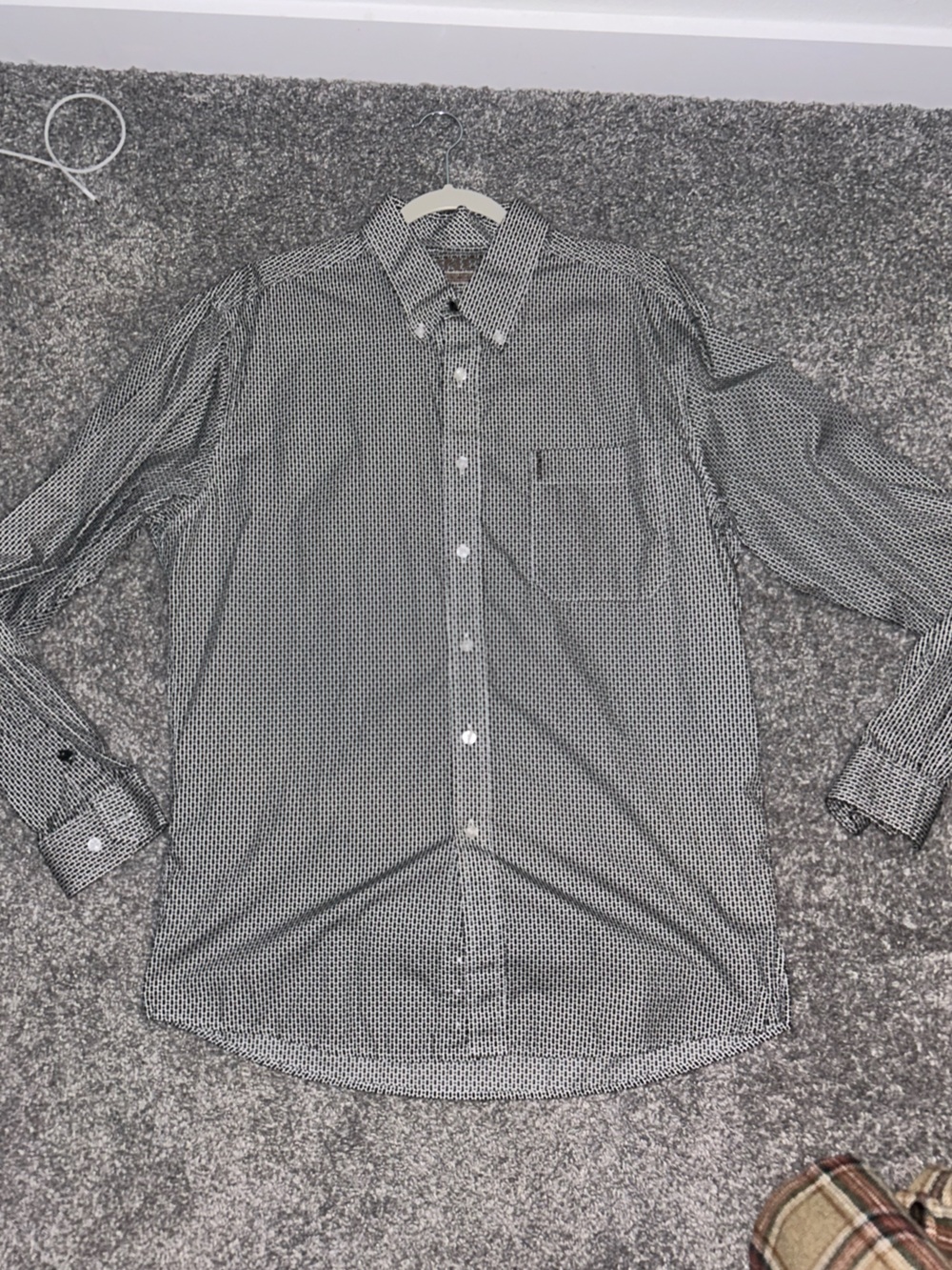 CINCH Micro-Pattern Button-Down Shirt